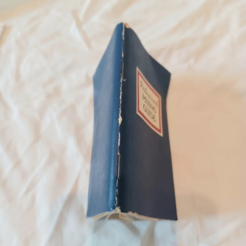 Vintage Professional Mixing Guide Bartenders Book 1971 Pocket Size